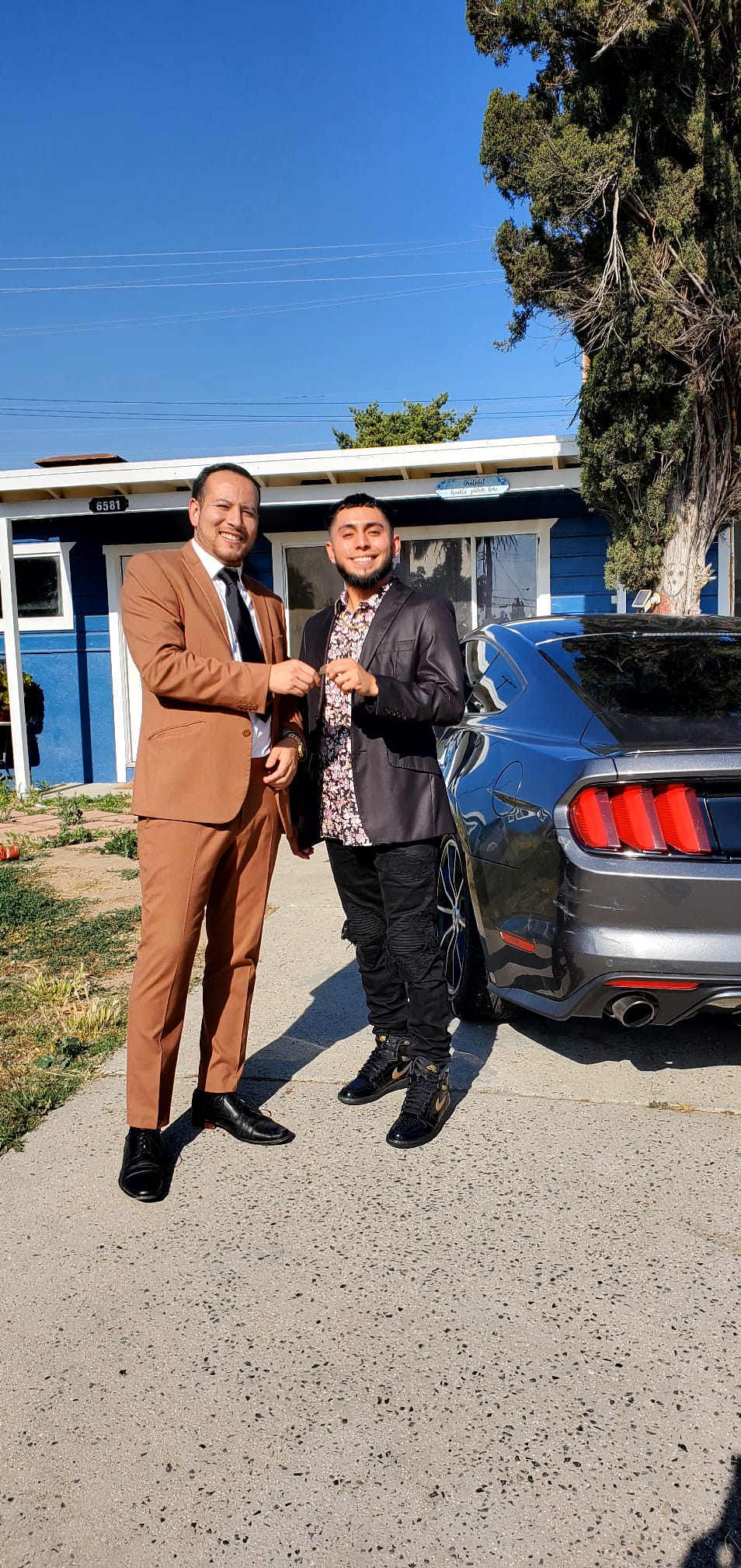 Crafting Captivating Headlines: Your awesome post title goes here